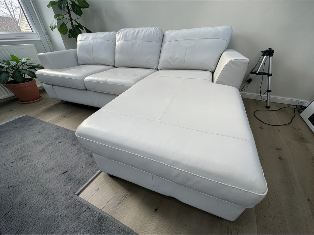 DFS Freya Leather Light Cream